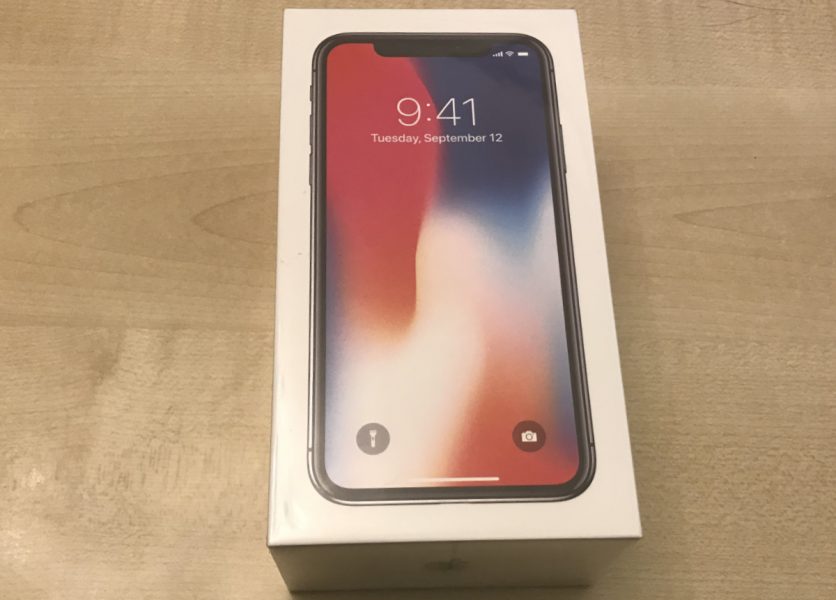 Apple iPhone X Unboxing