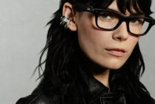 Meta smart glasses accessibility: better fit and WhatsApp recall