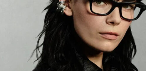 Meta smart glasses accessibility: better fit and WhatsApp recall